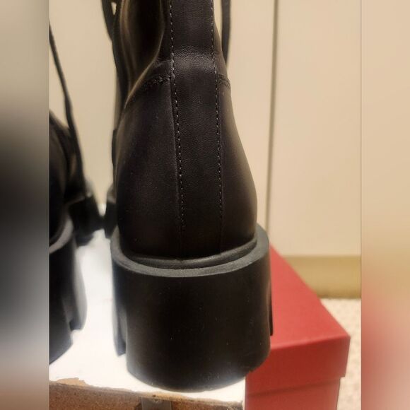 New Free People "Jones" Lug Sole Black Leather Lace-Up Combat Boots Sz.8.5 $278 - Picture 9 of 13